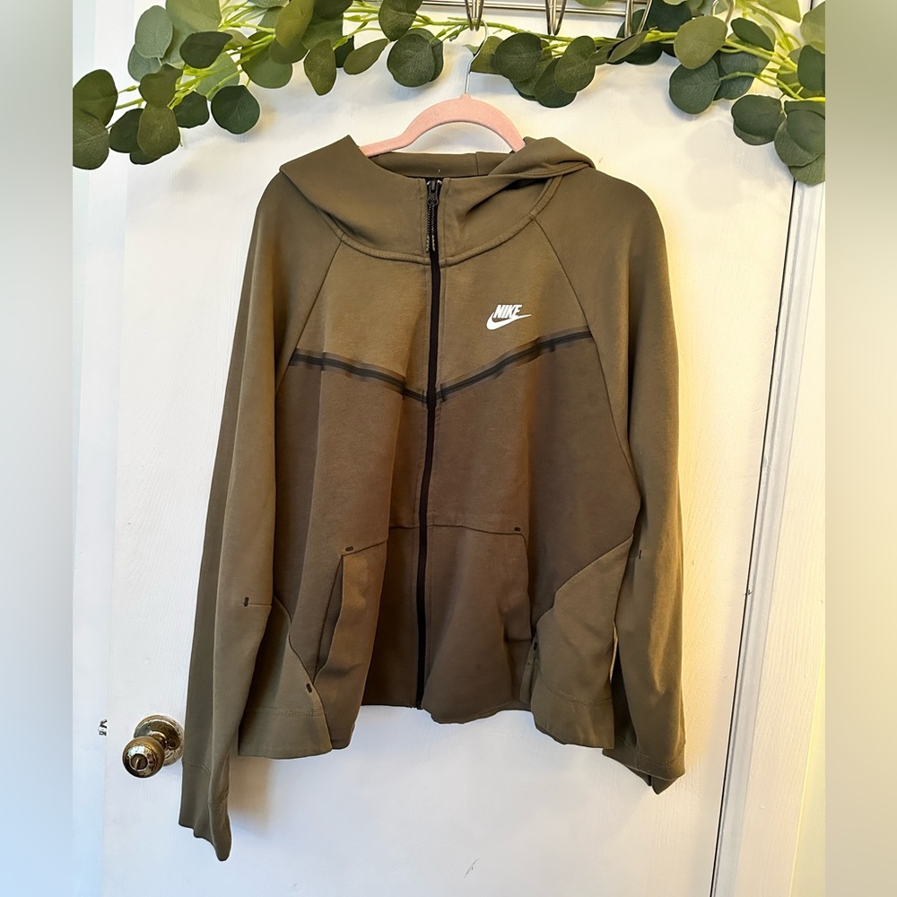 Nike Forest Green Zip Up Hoodie
